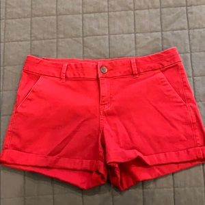 Red Maurices Short